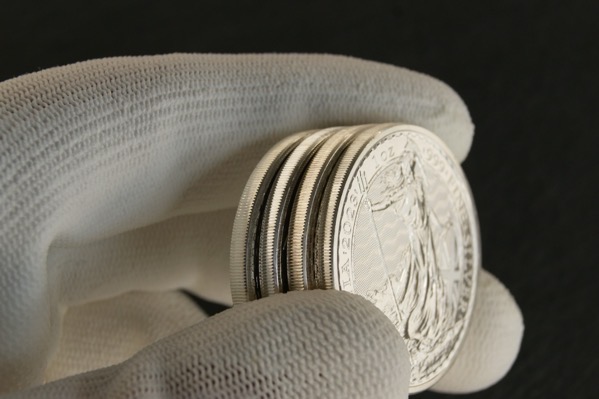 Shutterstock 2408853287.