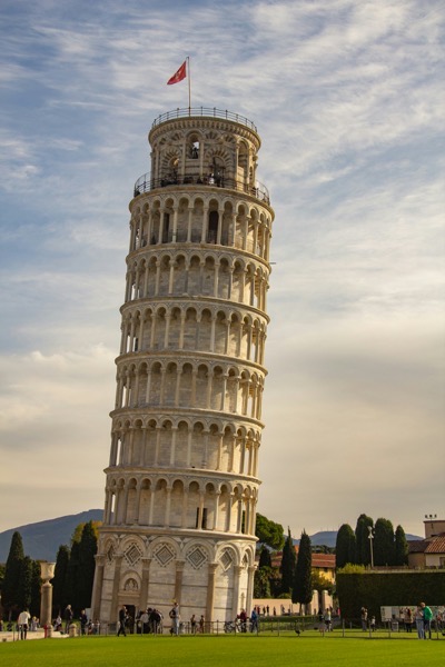 Leaning Tower of Pisa ommy fogelberg  Xf_dj8e2 s unsplash.