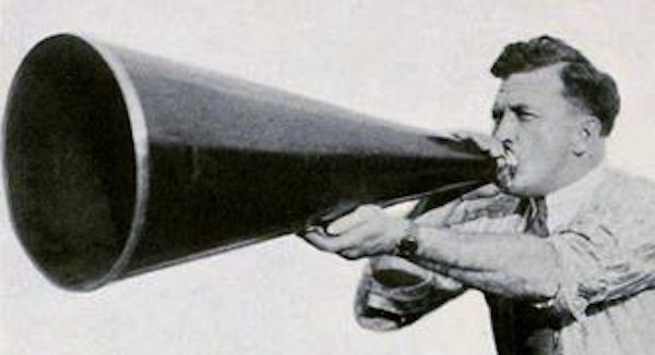 Thomas_H_Ince_-_Megaphone_1922-600.jpg Thomas H Ince - Megaphone 1922-600.