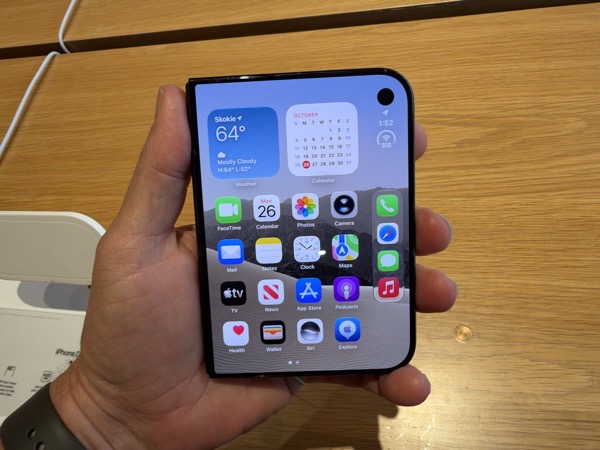 The iPhone Duo in close mode
